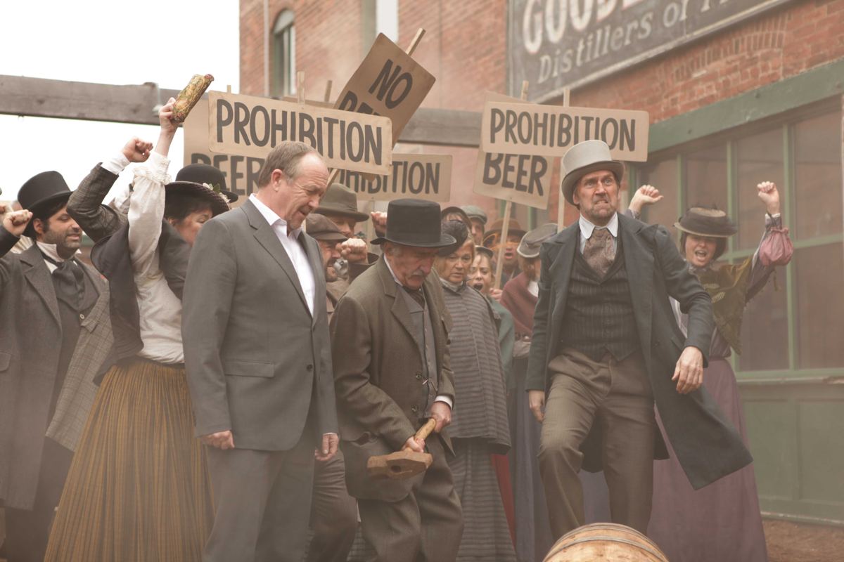 On set, prohibition-era street scene